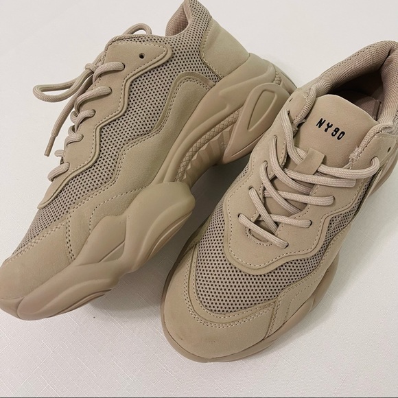 SOLD 🌟STEVE MADDEN SMACK SNEAKERS Nude natural sneakers 8.5 lace up sporty - Picture 9 of 15